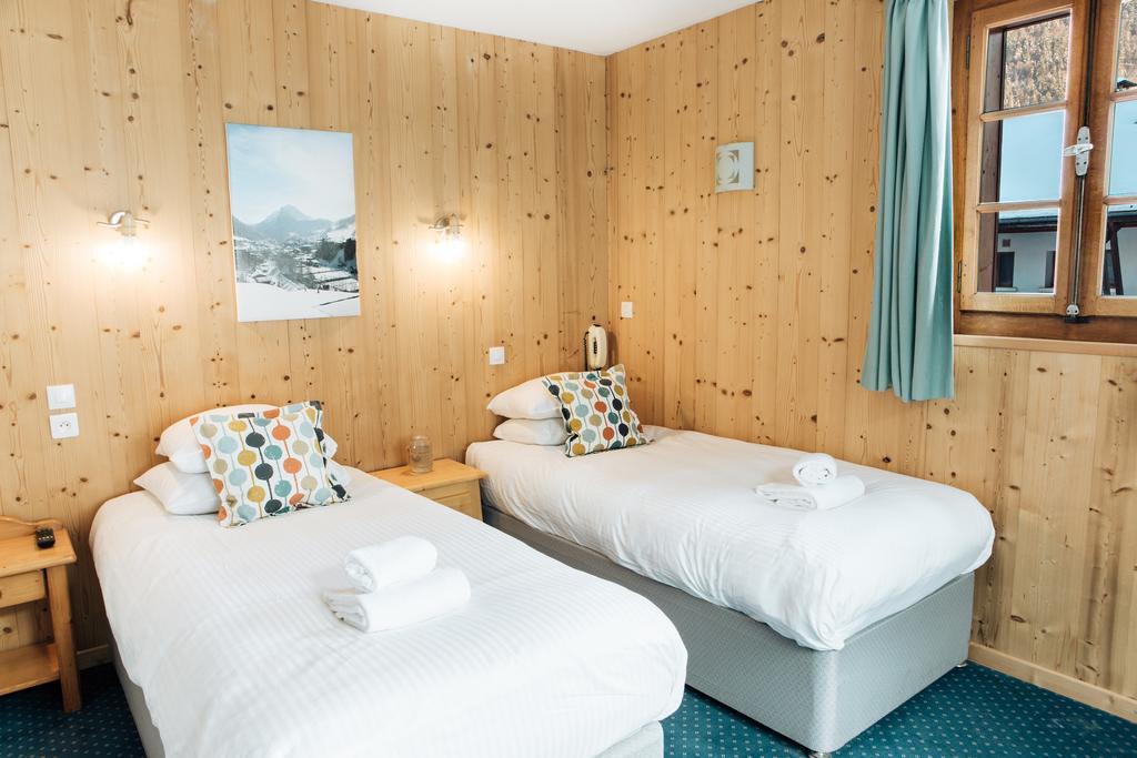 Hotel L'Aubergade Морзин Екстериор снимка