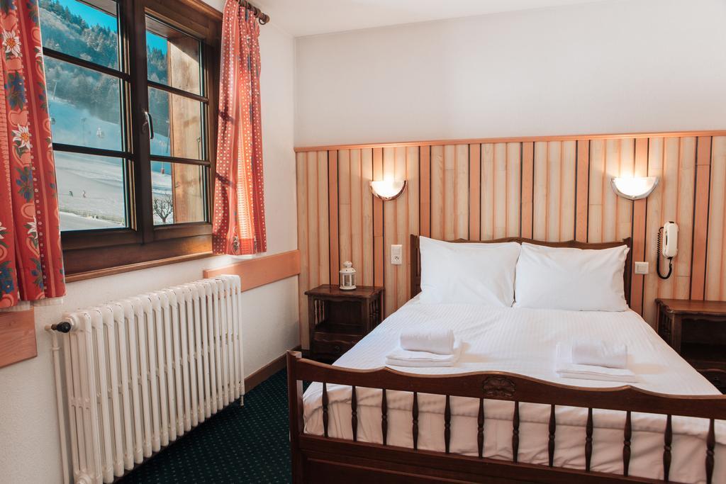 Hotel L'Aubergade Морзин Екстериор снимка