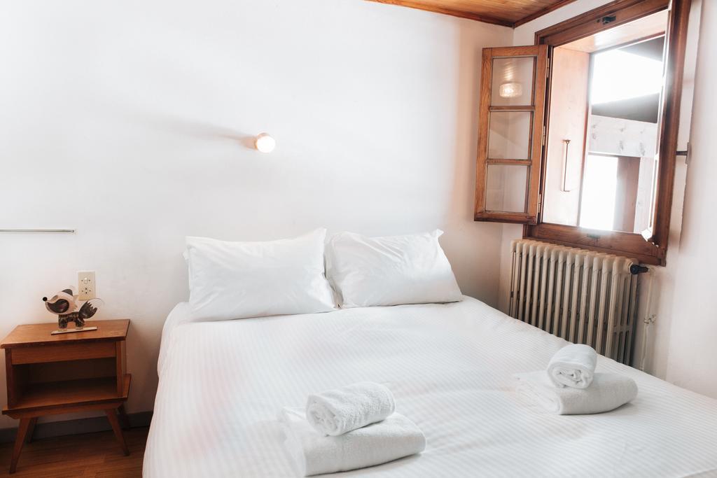 Hotel L'Aubergade Морзин Екстериор снимка
