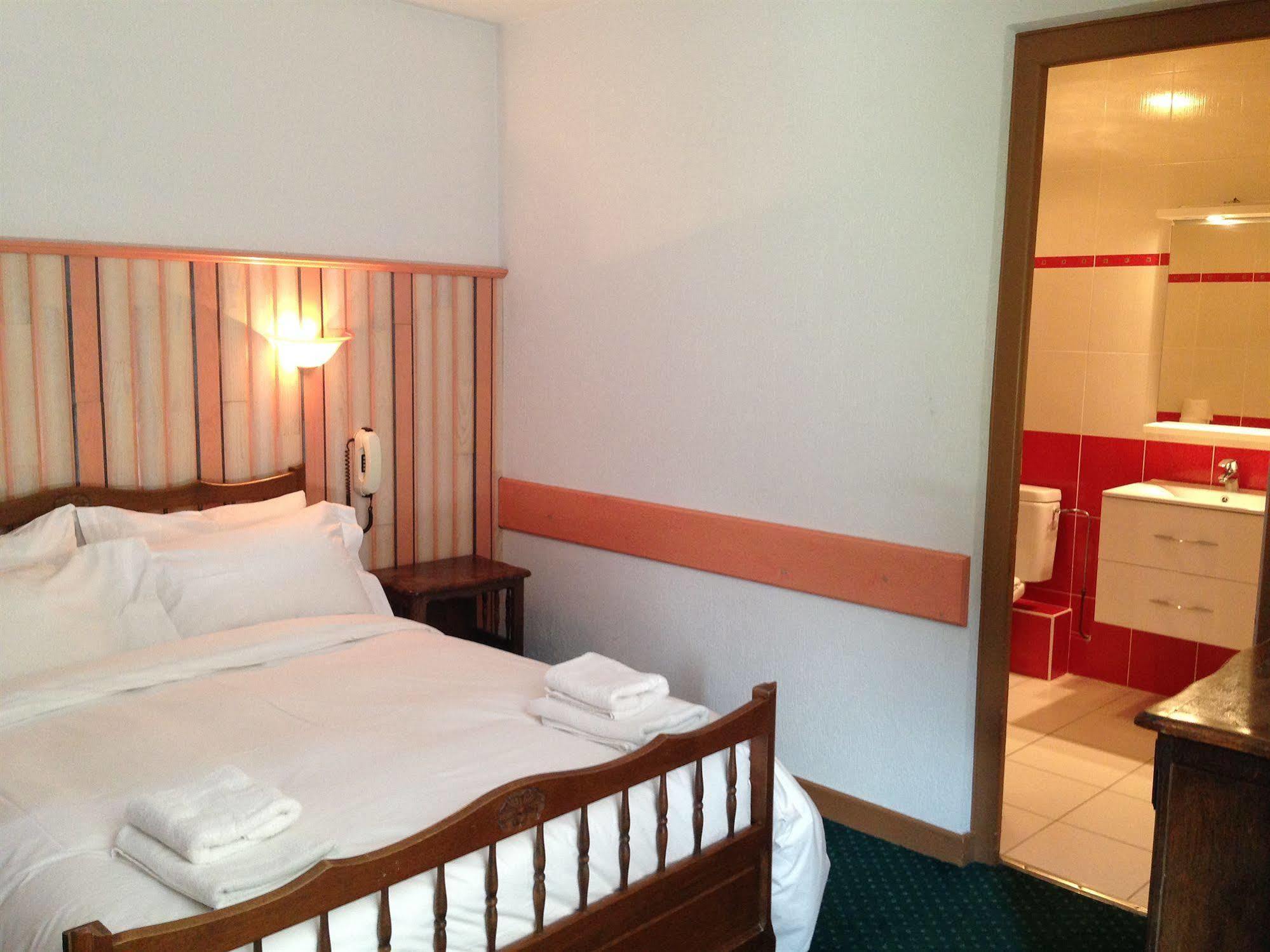 Hotel L'Aubergade Морзин Екстериор снимка